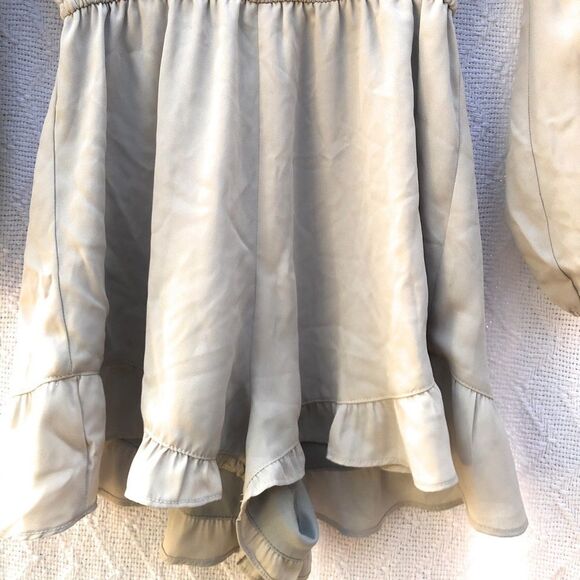 Show Me‎ Your MuMu Shorts Romper - Picture 5 of 9